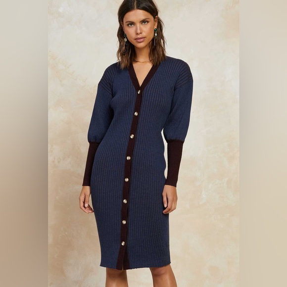 Elegant Navy Blue Button-Down Dress - Picture 1 of 3
